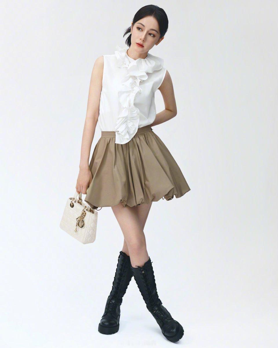 迪奥全球品牌大使迪丽热巴好美丽[爱你]很Dior ​​​