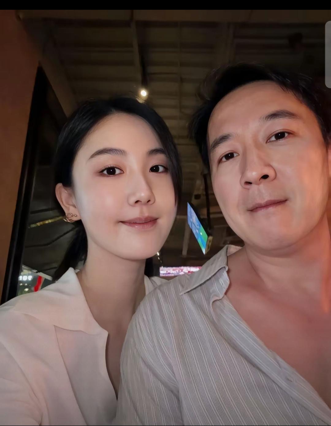 赖文峰和楚玲越来越有夫妻相了，赖文峰喜欢楚玲年轻，漂亮，活泼，有朝气，楚玲喜欢赖