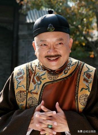 和珅救灾，米里掺沙。明明是坑害百姓的奸诈行为，如今却被一些所谓的“专家”解读成了