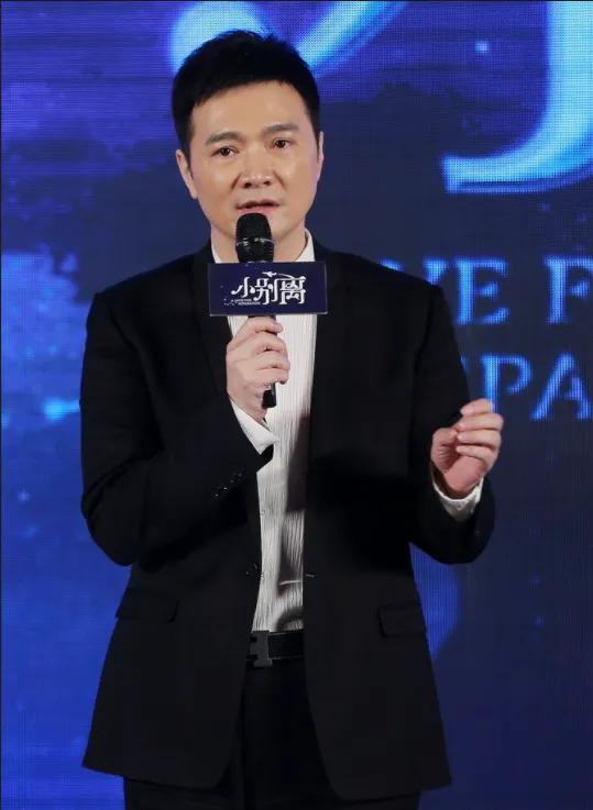 汪俊导演很喜欢黄磊，
居然和黄磊合作了这么多次。
现在黄豆豆拍摄的电影即将上映，