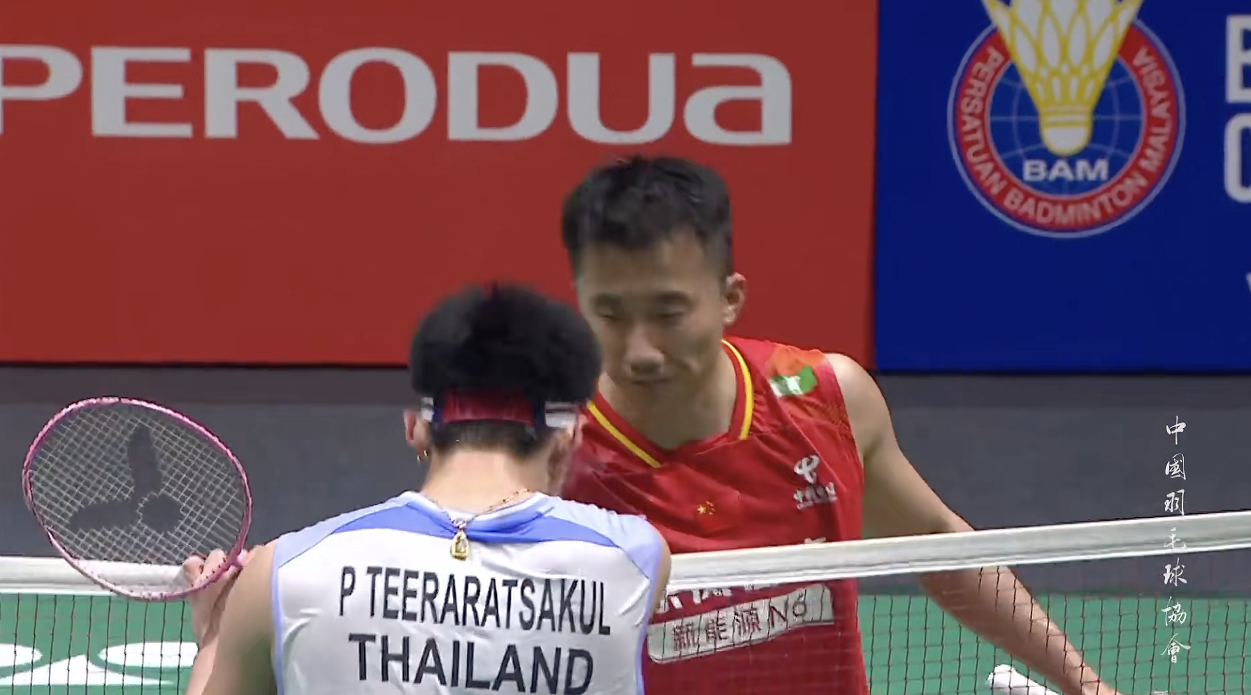 陆光祖🇨🇳 15-21、18-21 🇹🇭帕尼查蓬半决赛：小波波夫🇫🇷