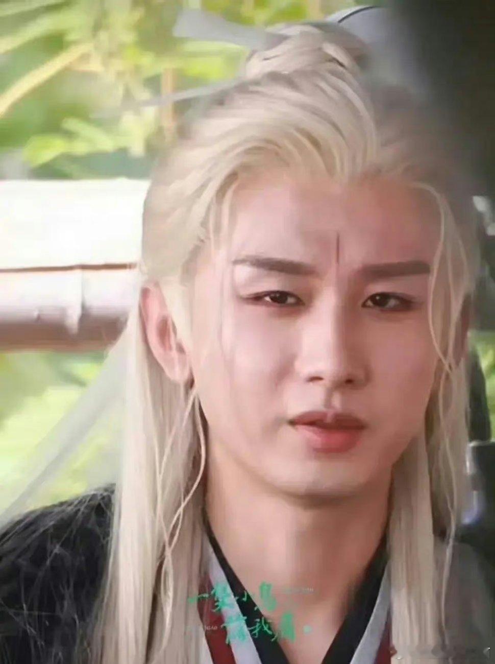 大家醒醒吧，成毅生图是长这样的，别被精修骗了 ​​​