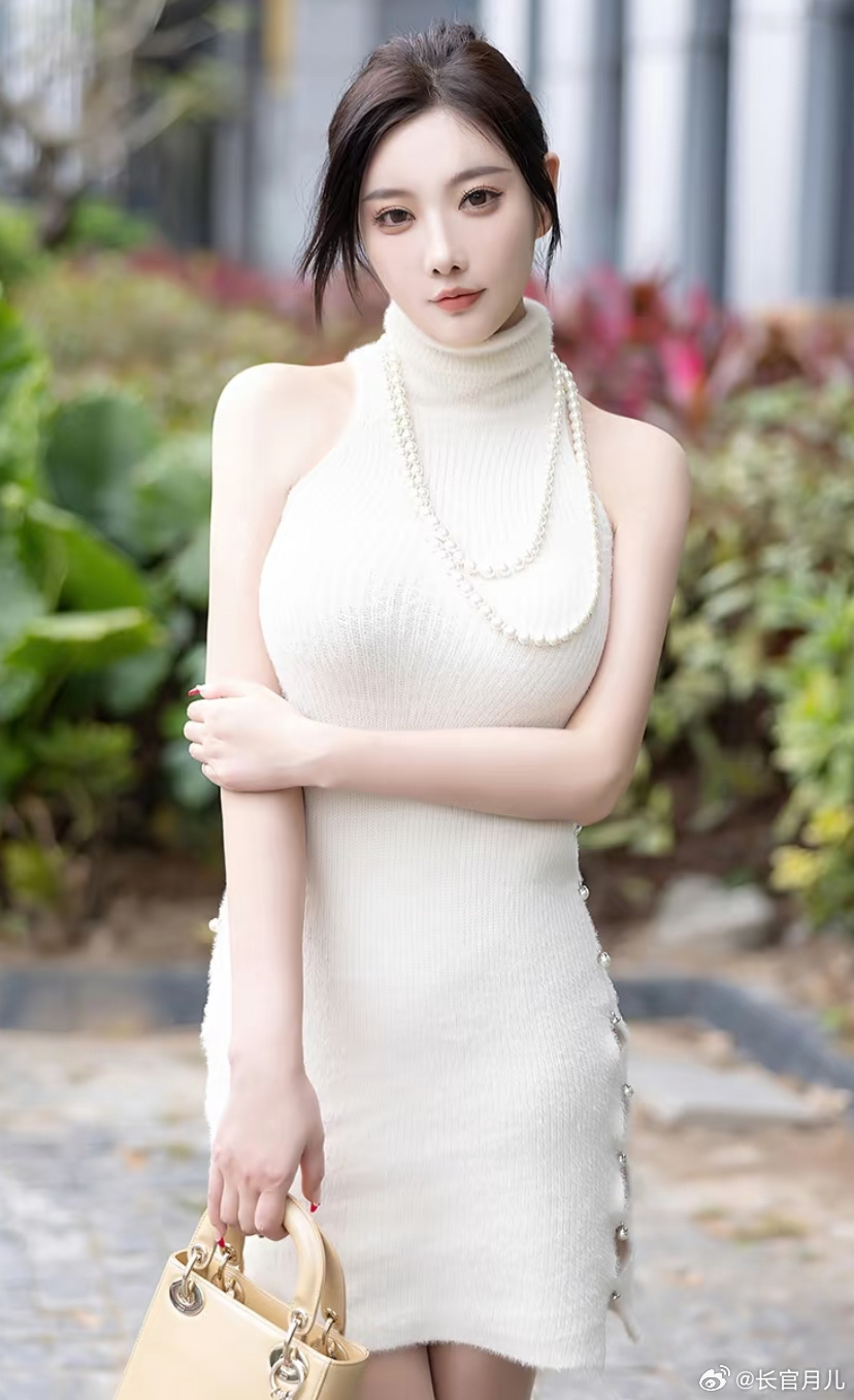 年少不识少妇好，错把少女当成宝。 