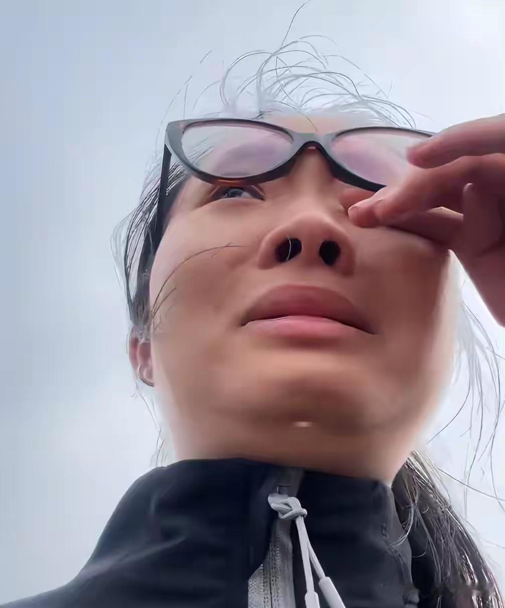 湖北大娘硬讹收割机后续！警方介入，当地人再曝恶行，根本不敢惹
 
2026年5月