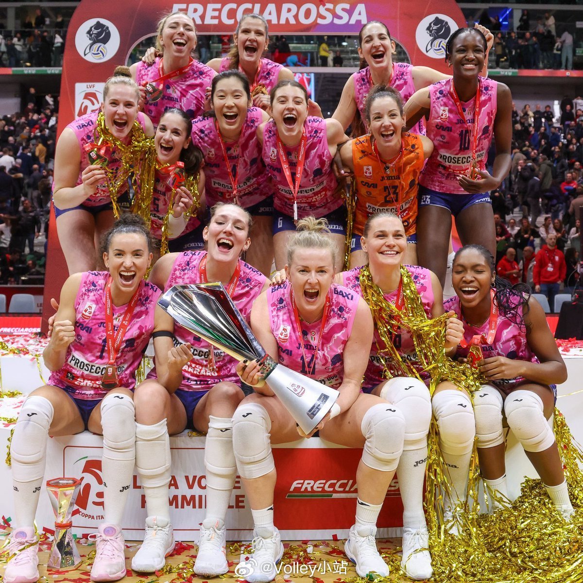 科内利亚诺最近10个赛季有9次闯进欧冠四强✅ 2026 x ❓⚡️ 2025 x