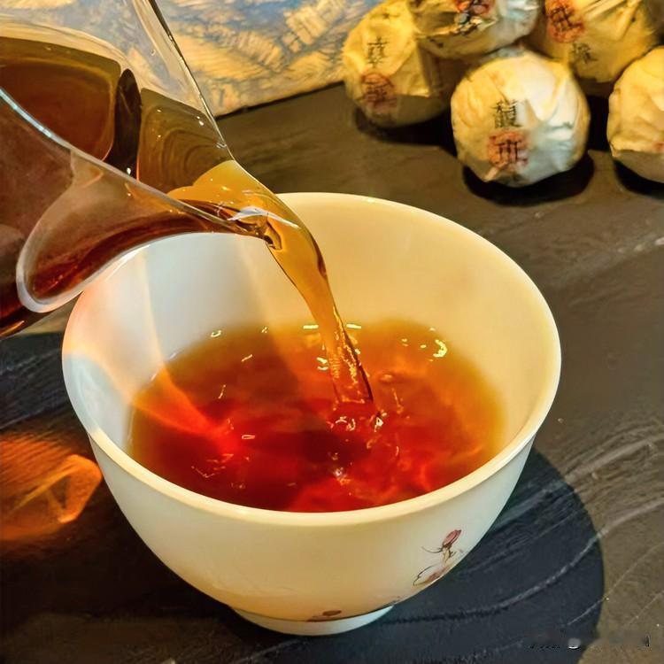 慢煮光阴一壶茶,什么茶适合煮呢?

日子被琐事填得满满当当，心悬着，身子也乏了。