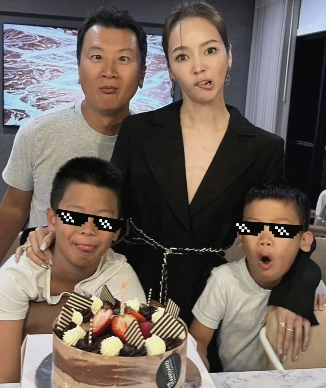 我2G了？？侯佩岑都两儿子了