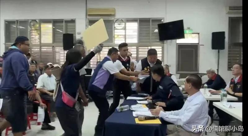 踹桌伤人被傅崐萁正式起诉 张峻：傅崐萁脆弱的心灵受了伤

2026年3月6日，备