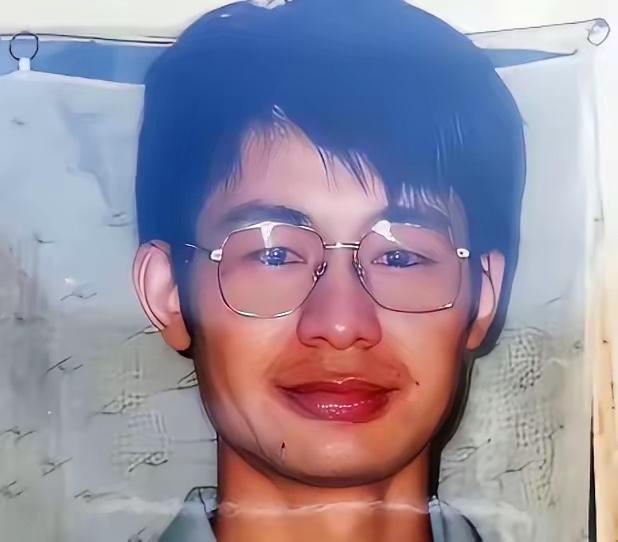 114次庭审，一个清华半导体博士，被关了1277天。把他送进去的，不是别人，是他