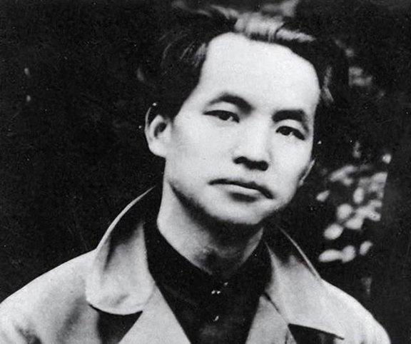 1933年5月，邓中夏被捕却守口如瓶，就在要被释放时，叛徒林素琴的一句话，让这位