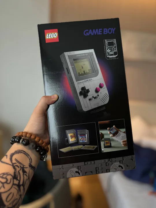 提前收到乐高gameboy啦！太开心了！