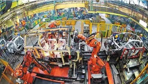 中国工业化、规模化领先日、韩，更不需与越南比肩。C919、高铁、新能源、载人航天