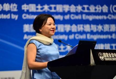 “我凭本事贷的款，凭什么还！”2023年，“园林皇后”何巧女在中国贷款200亿拒