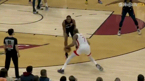 被严防！杜兰特18中6仅20+3+3+4失误，末节0分你敢信？
图1：莫布利单防