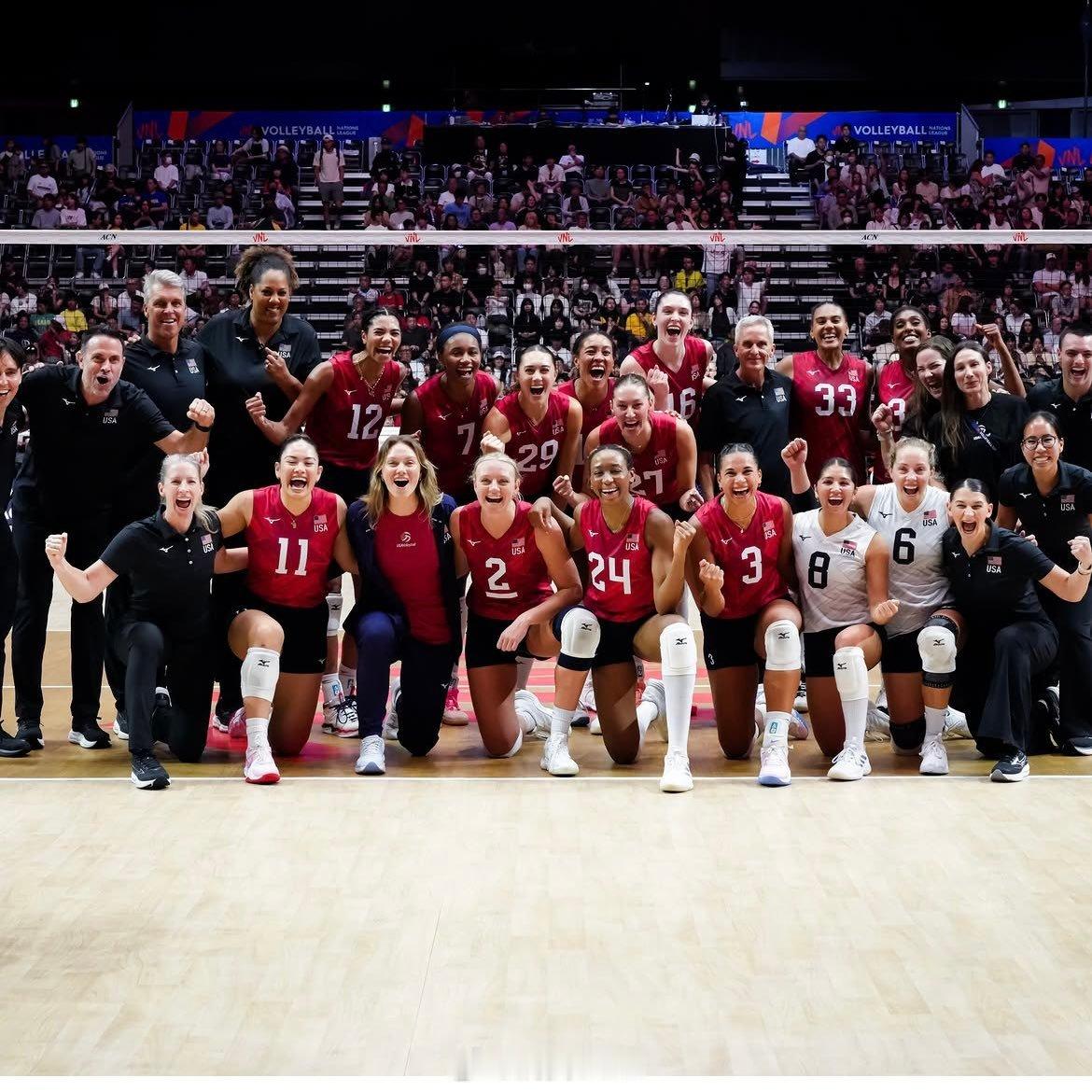 女排世界女排联赛中国女排vs美国女排  🇺🇸 美国队的2026年VNL征程就