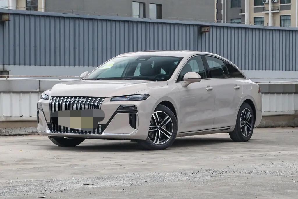 荣威M7长续航混动版8.58万起，荣威M7来自上汽荣威，定位中型轿车，上汽荣威始