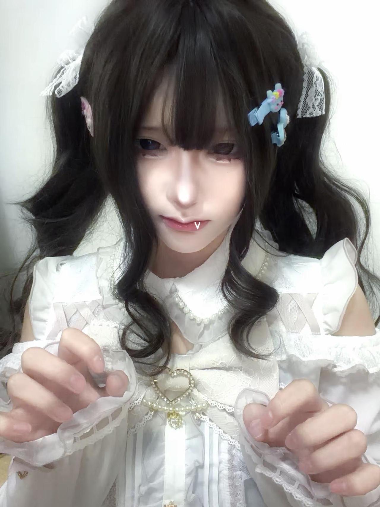 那我把所有风格都试一遍总有你会喜欢的一种。陈乐