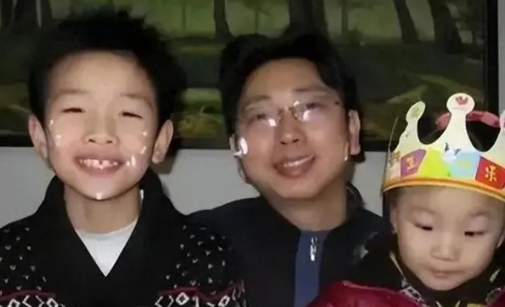 沣仔生日快乐，新的一岁多多涨球！[蛋糕][蛋糕][蛋糕] 