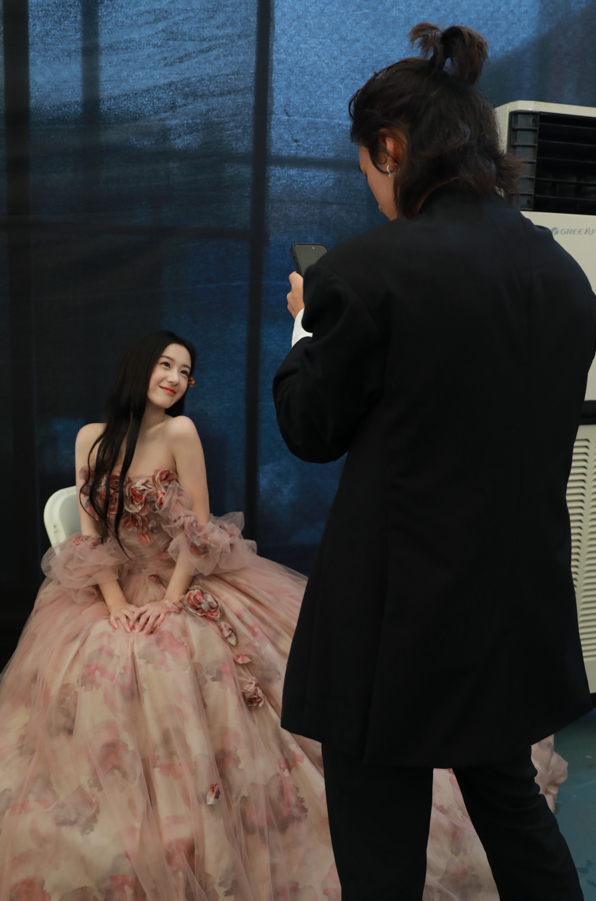 #此沙包上恩靖蓉cp感##此沙包上恩好甜#感觉甜蜜感💕都要从屏幕里溢出来了[爱