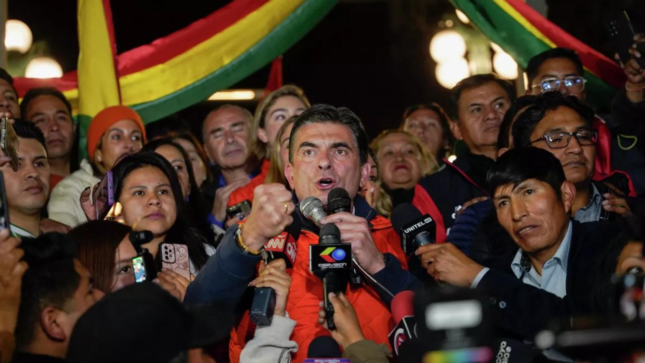 玻利维亚总统：玻方将在证实协议清白合规性后履行与俄中签署锂协议

俄罗斯卫星通讯