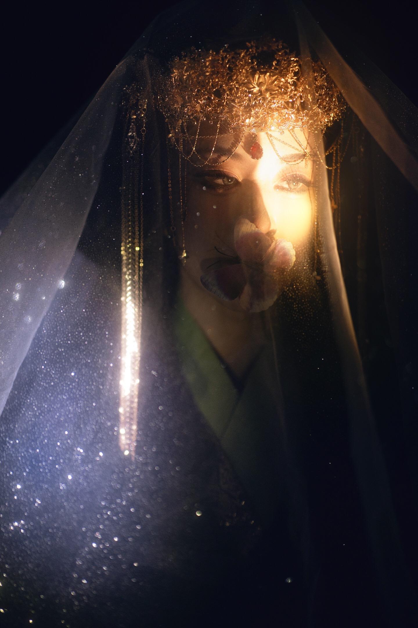 楼兰轻纱故里行。