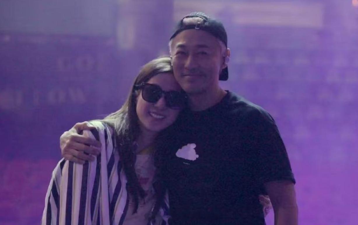 峯欣合体后，其他CP还会陆续登场吗？[憧憬][憧憬]林峯演唱会嘉宾钟嘉欣 ​​​