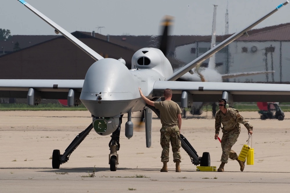 驻韩美军在群山空军基地完成MQ-9死神无人机作战编队部署，标志着该型侦察打击一体