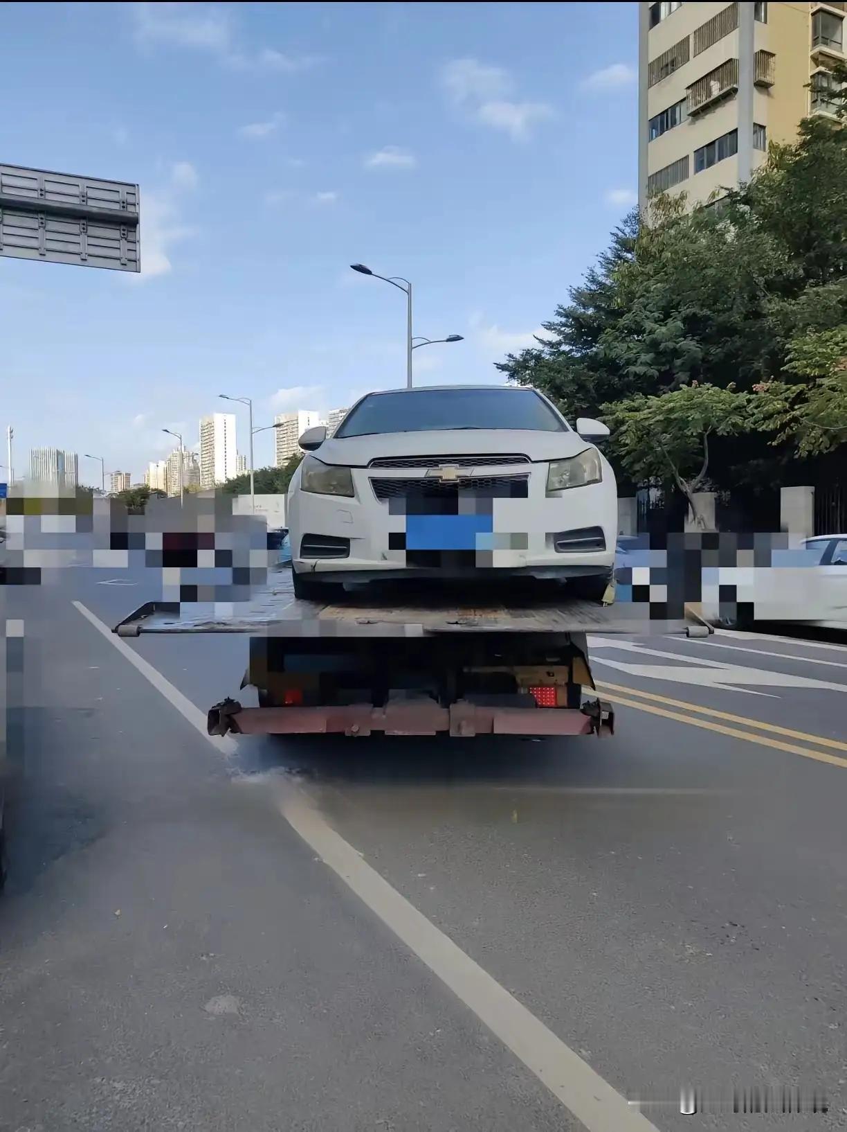 旧车残值“零元购”：人生这场修行，别让“套路”堵了心

诸位朋友，今儿咱们单说一