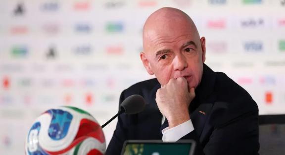FIFA怒了！挪威队轮换10人，哈兰德连1分都没上场，现场七八万人未等到哈姆大战