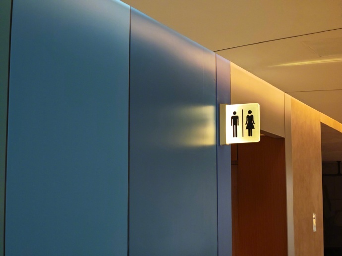 【#肠癌来袭时上厕所会出现4个异常#】#男子无症状查出肠癌多亏按时体检# 肠癌早