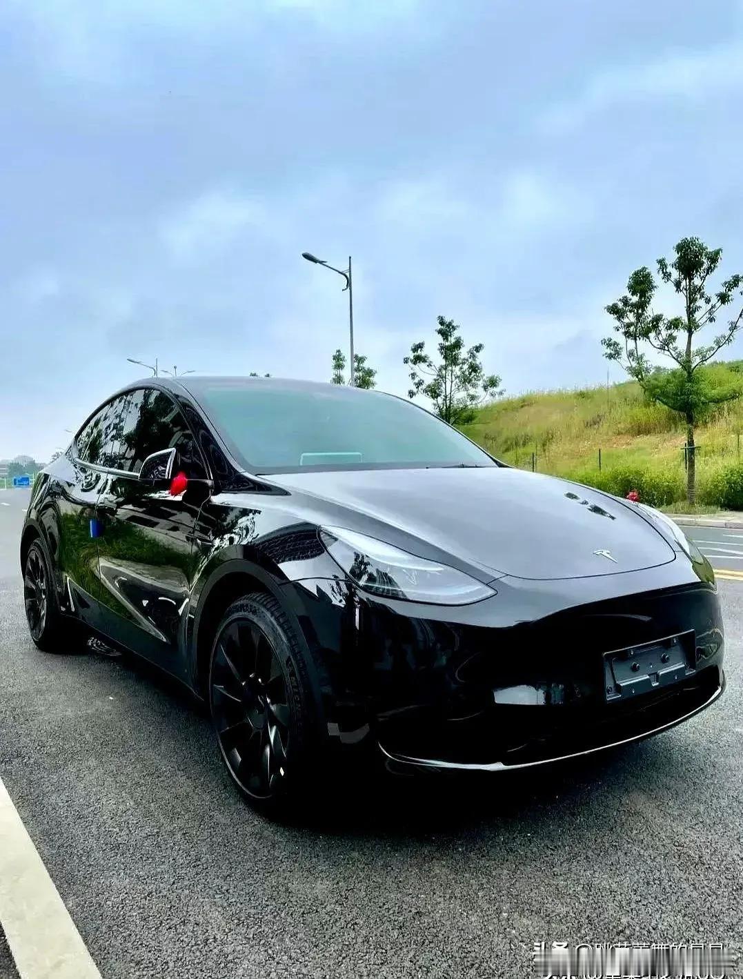 电动车保值率的罗生门正在撕裂市场共识！当特斯拉官方宣称Model 3三年保值率超
