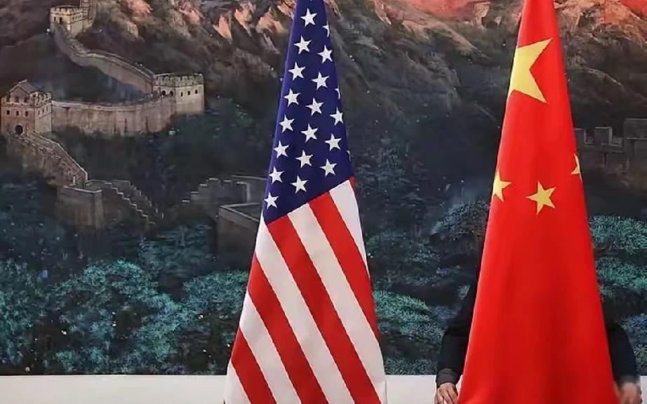 中美以前还只是嘴上较劲，有些妥协投降的话勉强还能听，可现在情况已经变了，双方已经