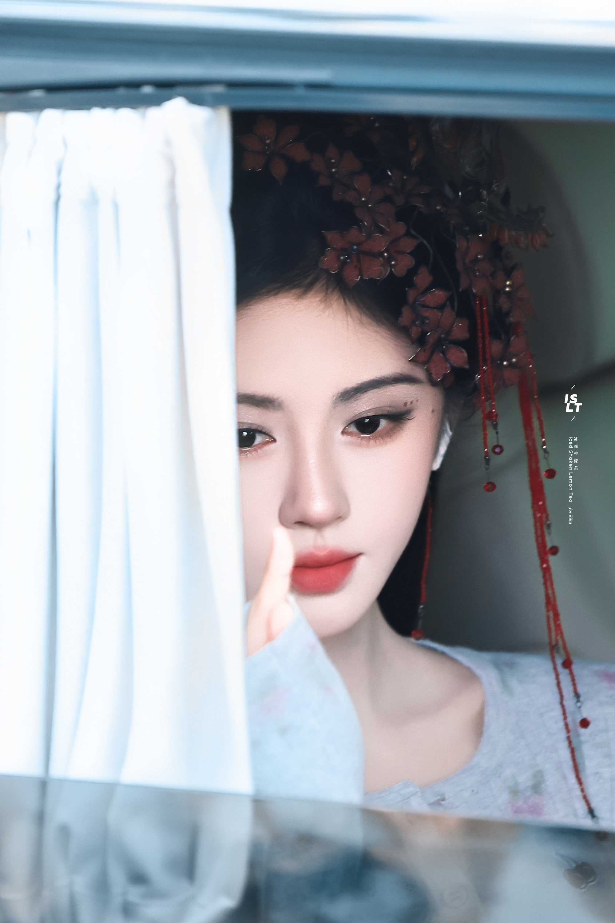 鞠婧祎  jjy鞠婧祎万花世界 jjy鞠婧祎苏绿夏你是乱花欲渐中唯一用青睐燃烧的