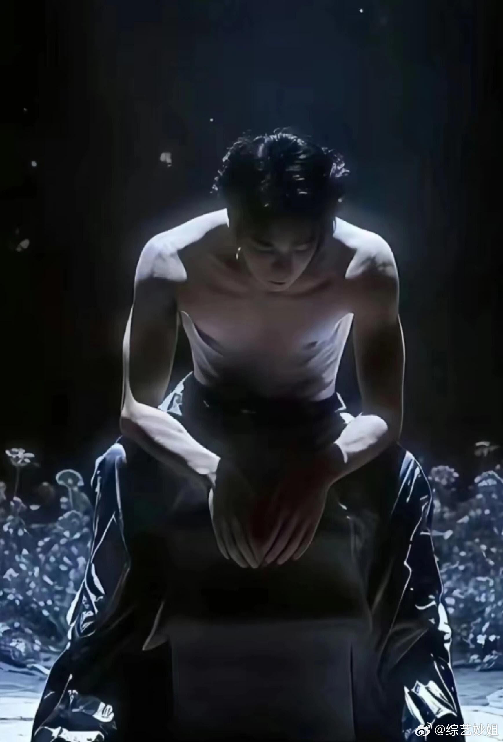 刘耀文自曝一个月减了10斤刘耀文说自己体重基数没那么大omg 刘耀文这么瘦了还能