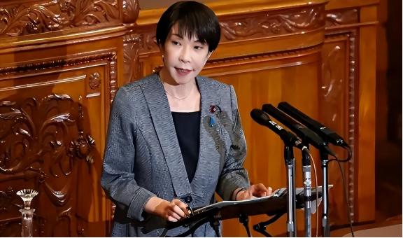 日本为何频繁更换首相和内阁，但国家却从来不乱？因为说白了，日本背后有真正的世家大