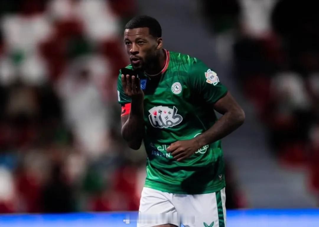 罗马诺消息，维纳尔杜姆今夏将自由转会离开达曼协作，双方的合作将画上句号。据悉，这