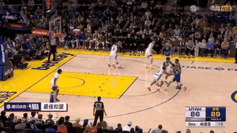 库里谈他职业生涯至今是否把这次扣篮算作一次扣篮时，说道：“我起跳的时候自己都没想