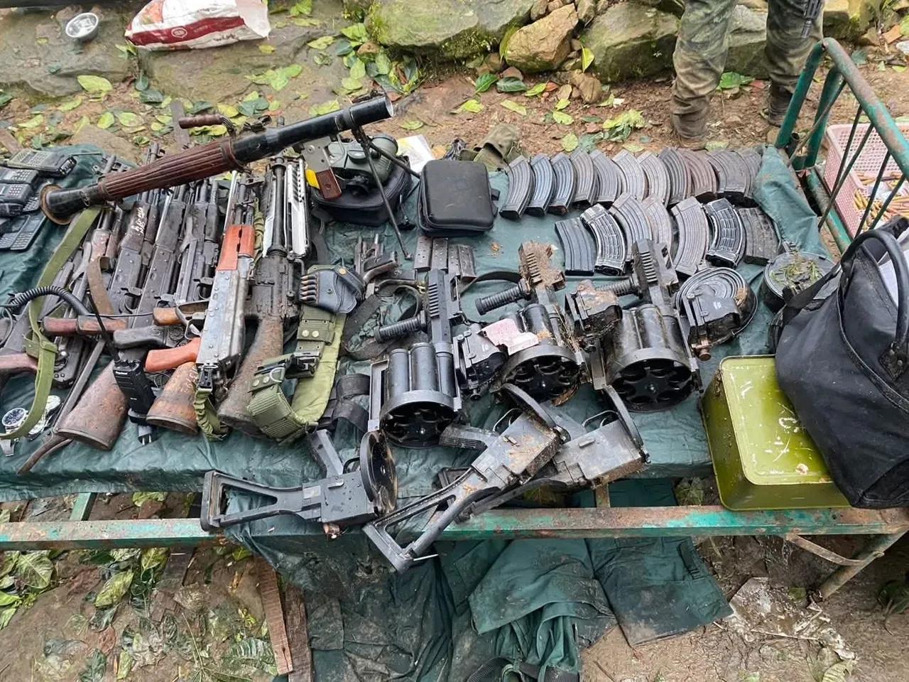 局势反转，柬埔寨军队要顶不住了。丢弃了大批武器弹药。泰国军队缴获到，北方工业的L