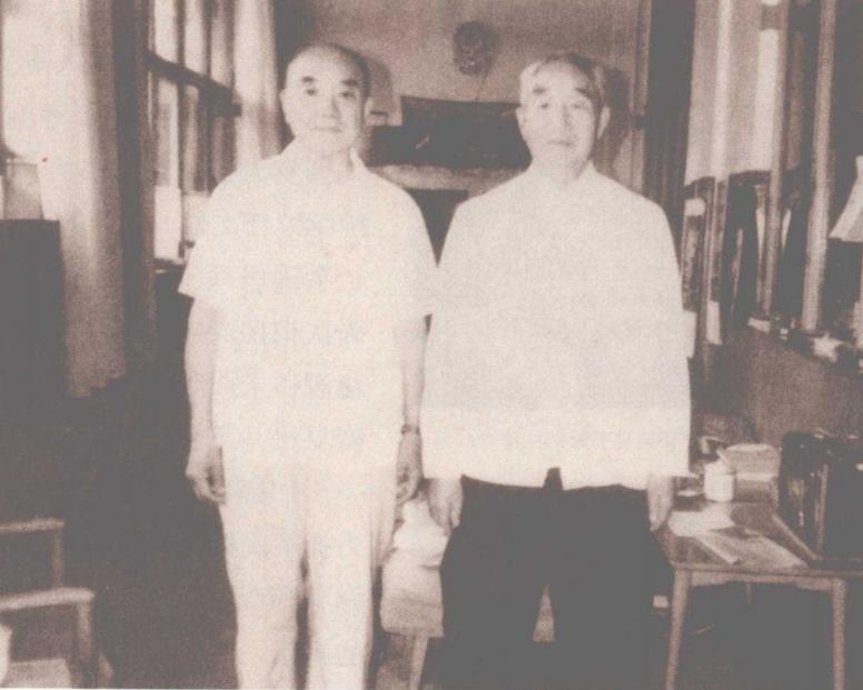1987年7月24日，开国第一上将萧克，来看望徐向前元帅。两位老革命都是黄埔军校