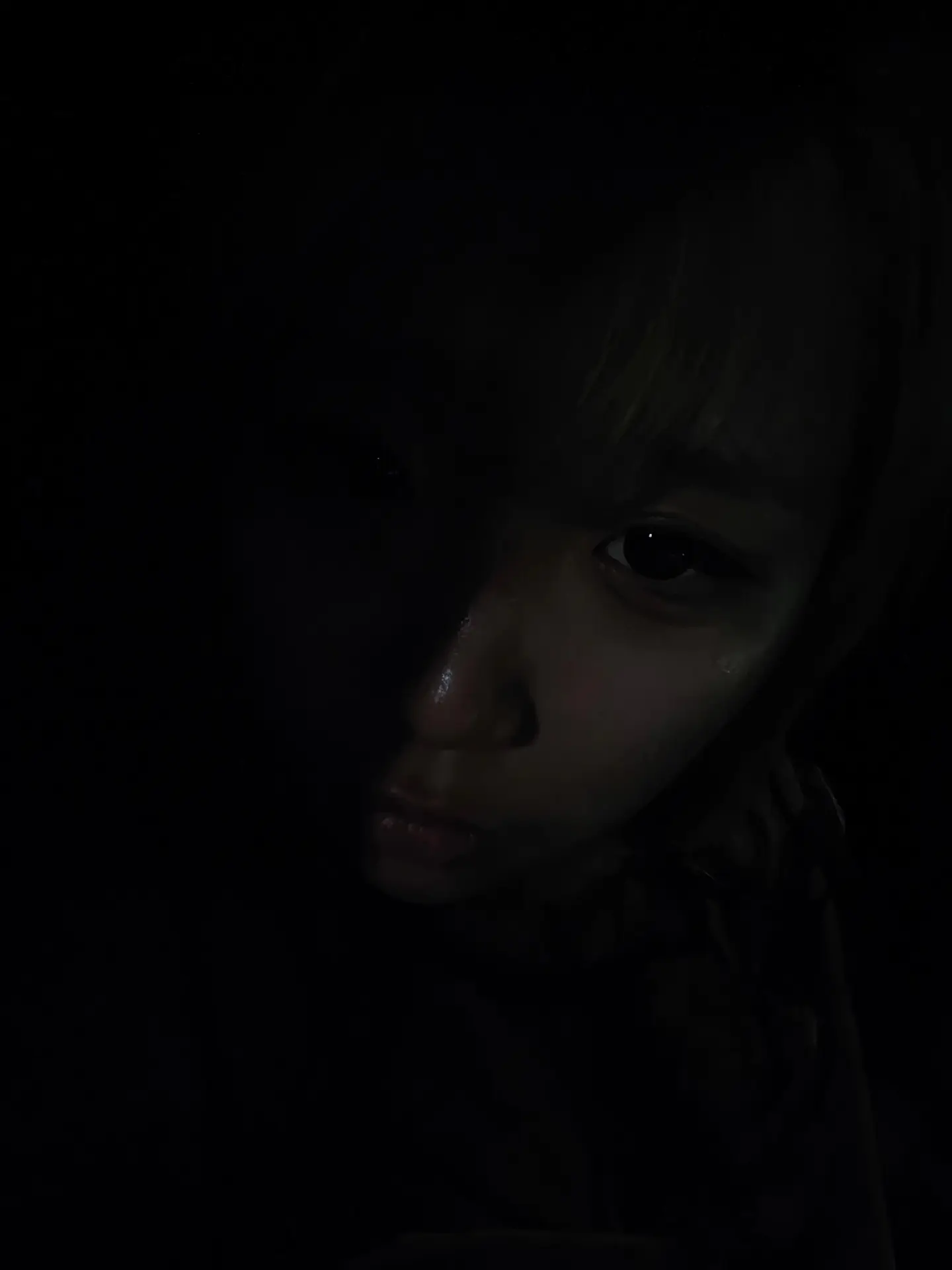 那天看着你的眼睛 突然就怪你了怎么连你也欺负我 算了 你早就不是我记忆...