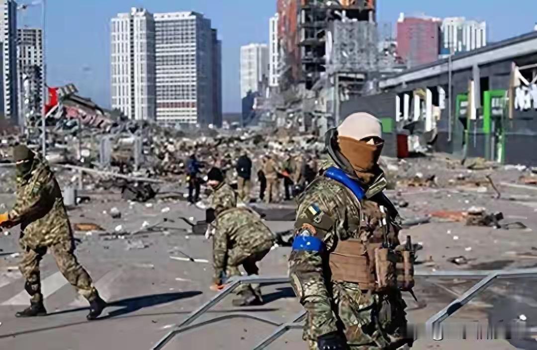 特朗普突然再次举起了关税大棒，欧洲“受害”最大，装不下去了？
美国这次加关税人们