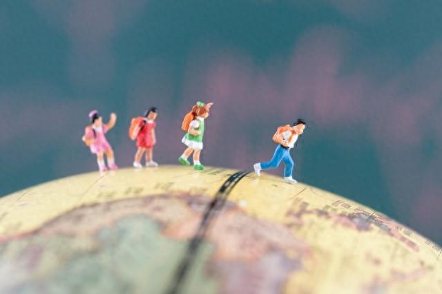 50年后，全球GDP最高的6个国家
根据世界银行2025年各国GDP发展数据，高