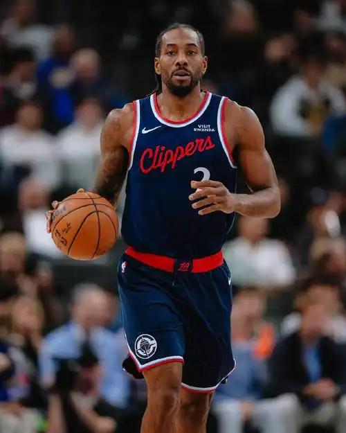 伦纳德交易突然反转，NBA和ESPN为什么吵起来了？这次伦纳德风波，最精彩的地方