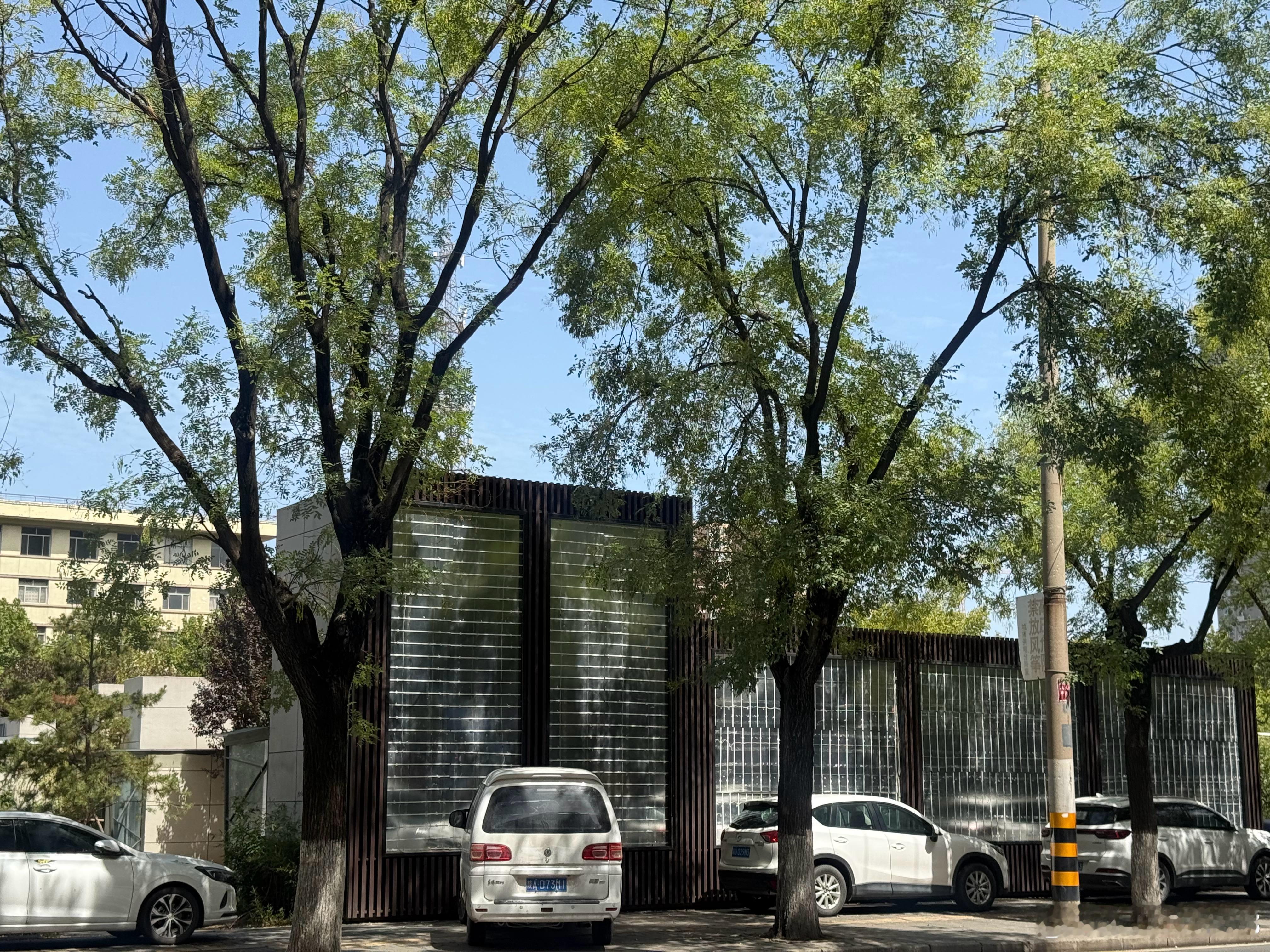今天终于放晴了，准备去圣朱雀逛一圈，故地重游一下  ​​​
