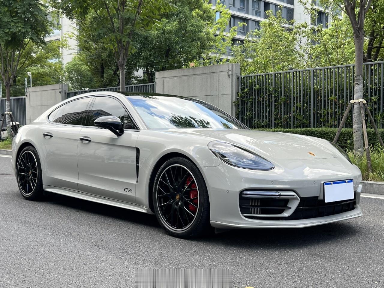 Morning~[你好]保时捷 Panamera GTS 哑灰/黑红2022年6