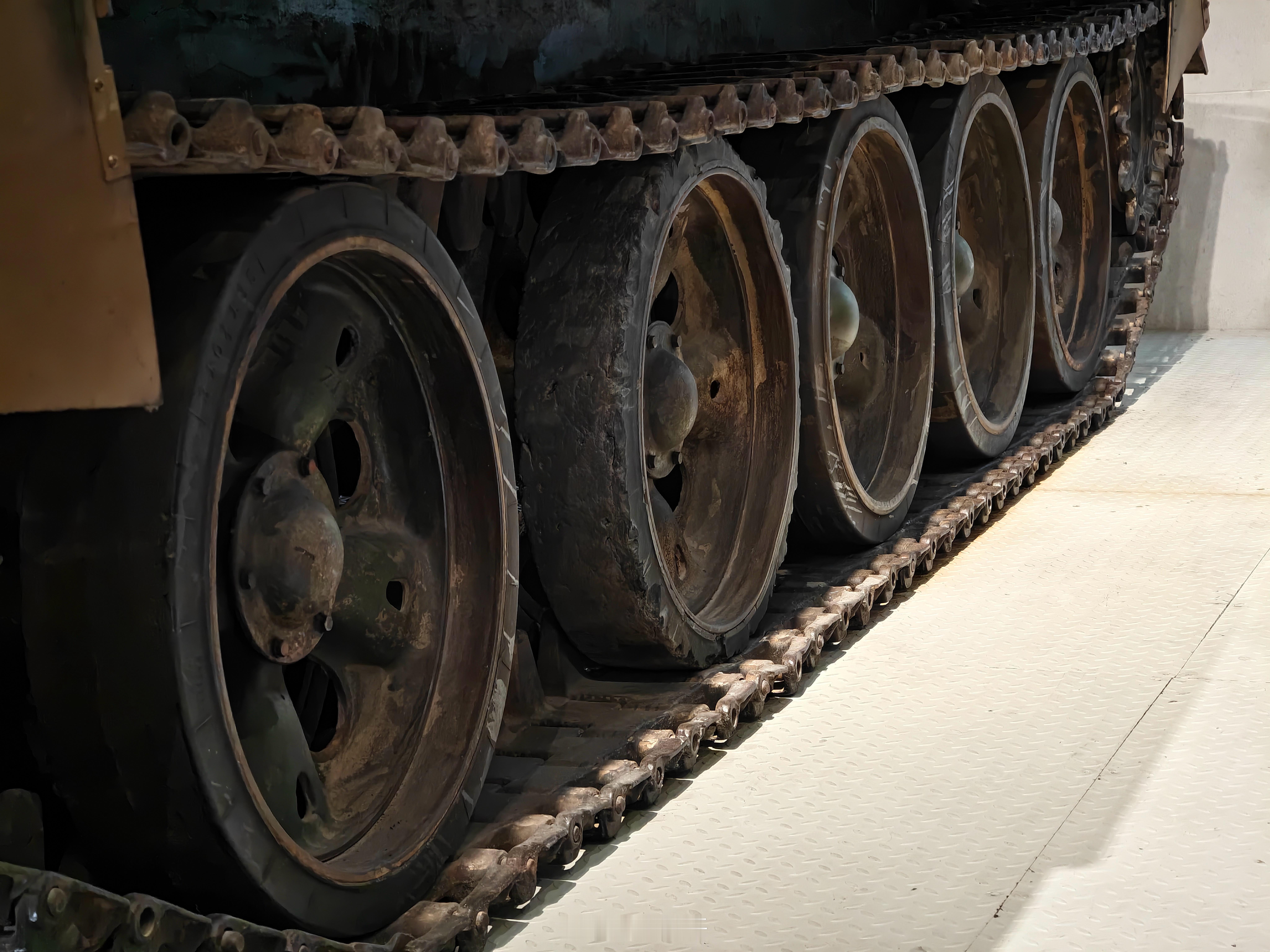 看轮始坦克，这道题不难吧？