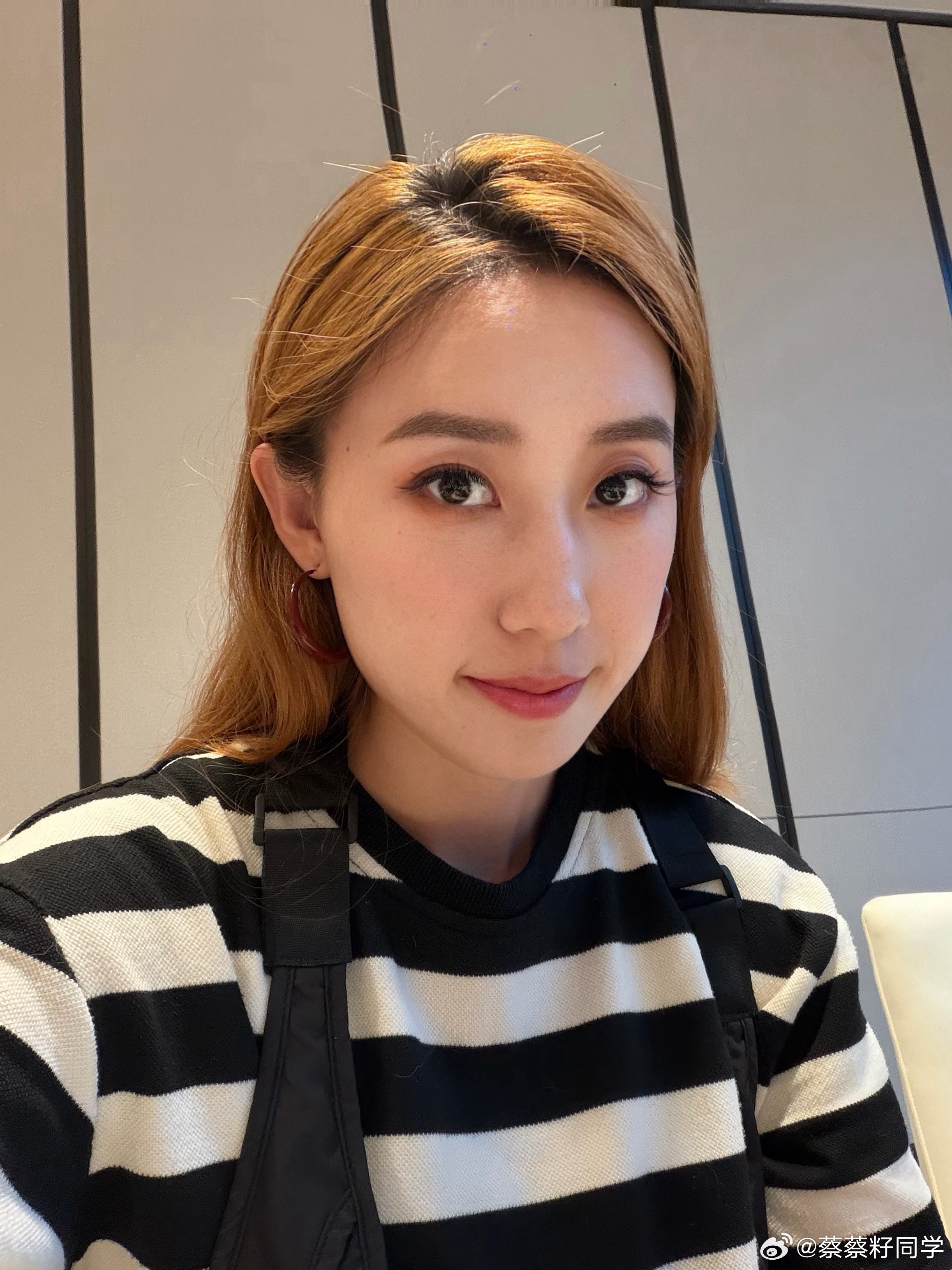 一天没吃饭终于吃上大碳水了～现在我司都是特种兵，离北京近一点的拍摄我们都当天往返