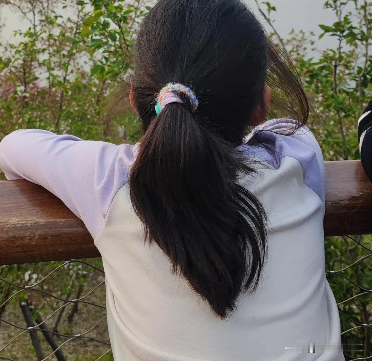泰国12岁女孩随母亲到日本旅游，却被母亲卖到按摩院工作。据泰国《民族报》报道，近