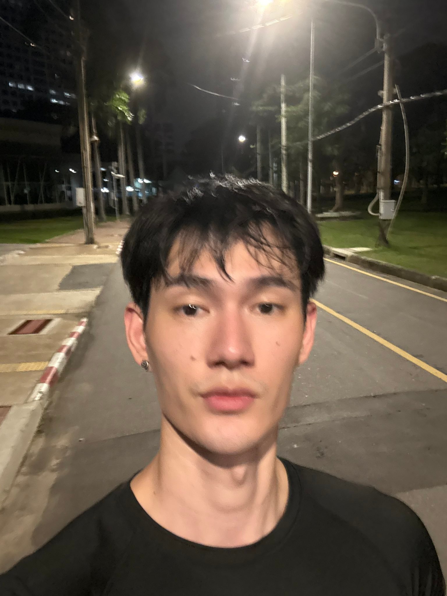 跑得一脑瓜子汗 