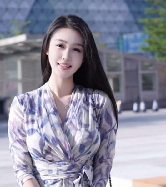 长久的爱情靠什么？

讲句实在话，性能力和经济能力才是真正的奢侈品。性和谐了，世